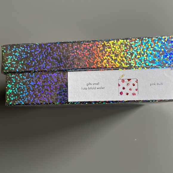 NWT Kate Spade zip bifold wallet pink multi gifts, small
